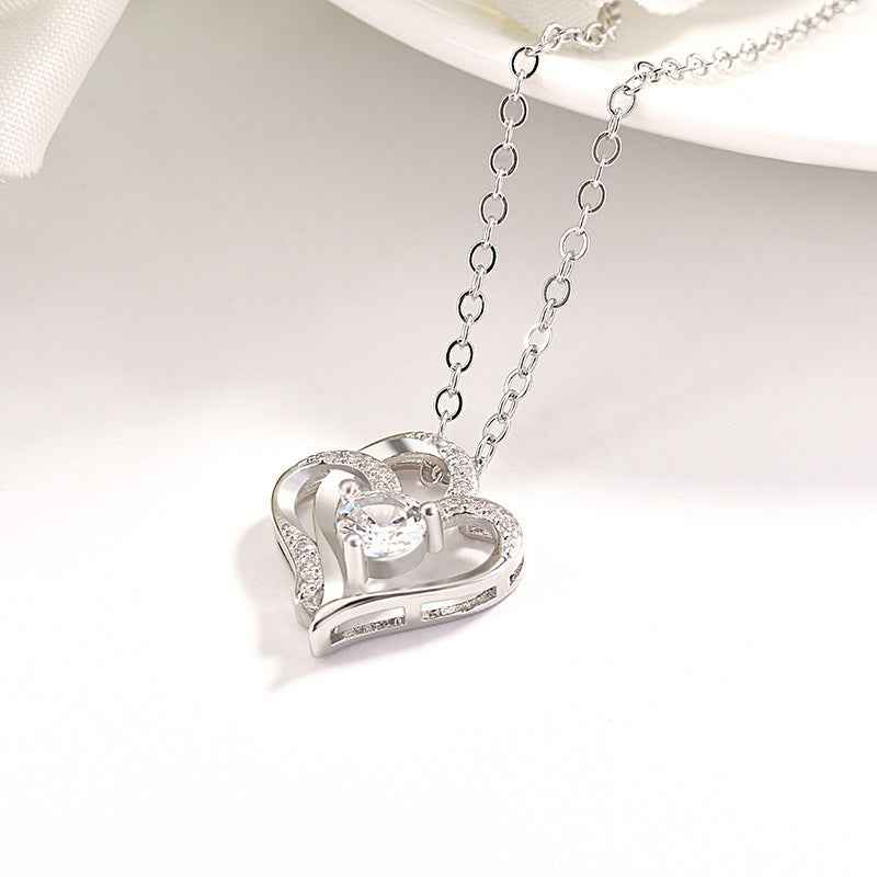 White Gold Double Heart Pendant Necklace Clavicle Pendant Diamond Heart Necklace