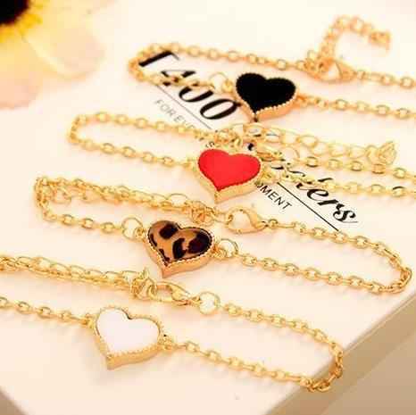 Heart-shaped bracelet